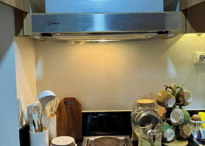 Stylish Boho 1br Near Moa With Pool View 4pax Апартаменты Манила